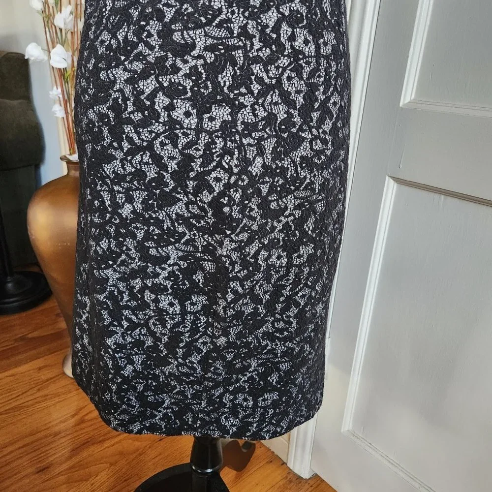 Michael Kors Black and White Pencil Skirt Sz M